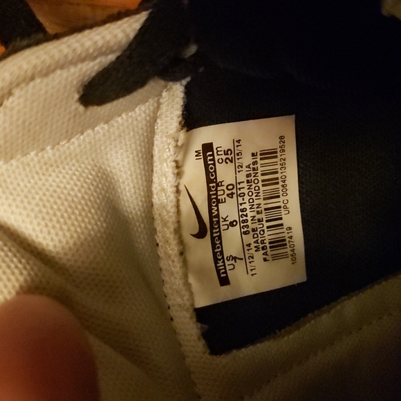 Nike sneakers - Picture 8 of 8